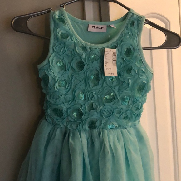 Girls dress - Picture 2 of 2